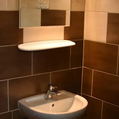 Hotel de apartamente Varazs Wellness Apartman *