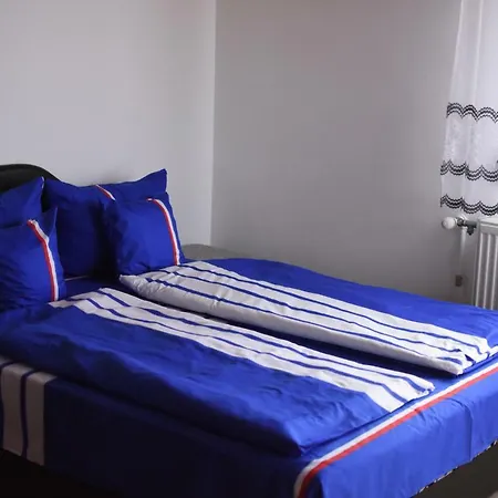 Hotel de apartamente Varazs Wellness Apartman