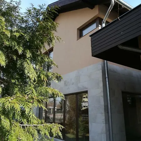 Varazs Wellness Apartman