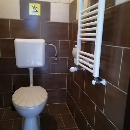 Varazs Wellness Apartman * Siófok