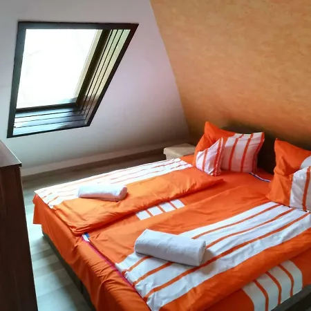 Varazs Wellness Apartman * Siófok