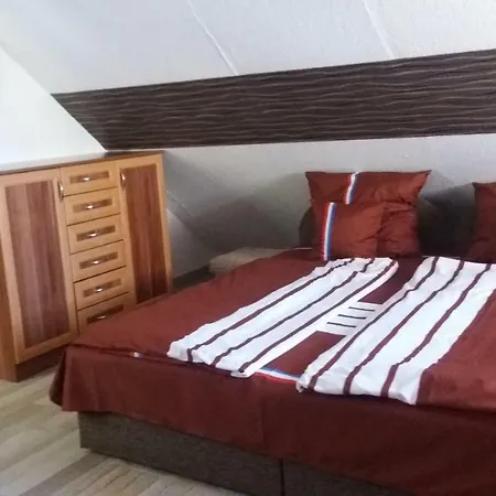 Varazs Wellness Apartman